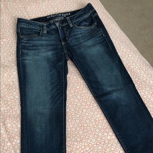 American Eagle size 6 dark skinny jegging